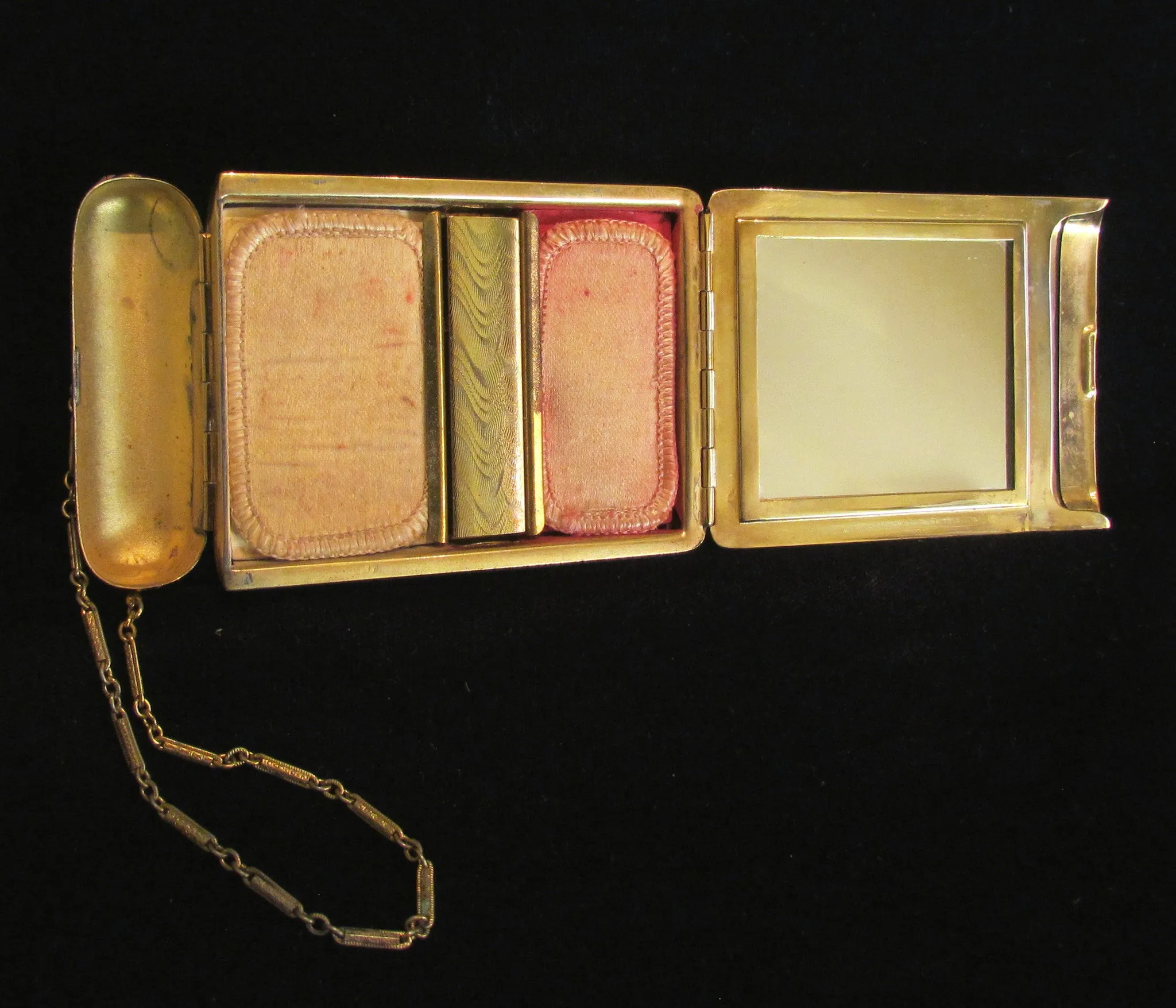 1900s Gold Tone Terri Compact Purse Diamond Marcasite Adornment