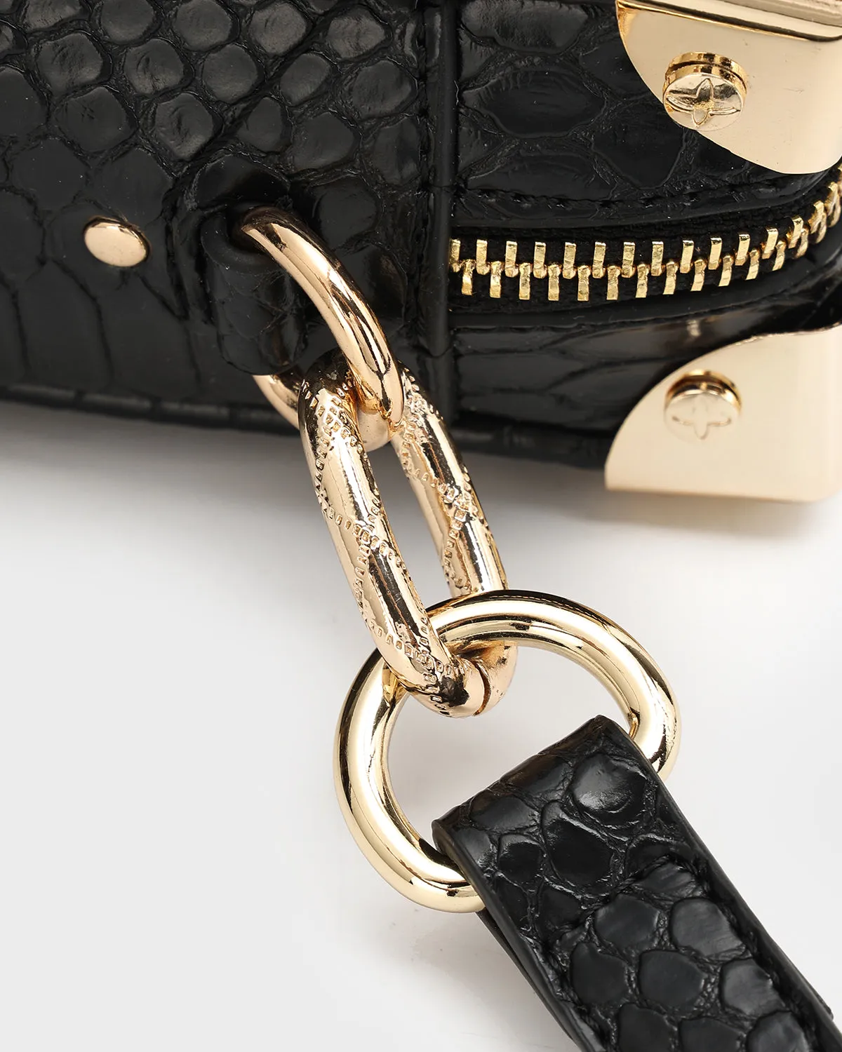 Apollo 1 Boxy Chic Messenger Bag in Black