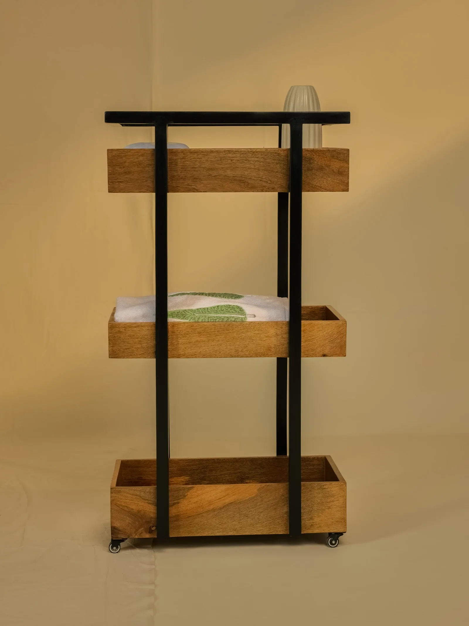 Eleanor Stand
