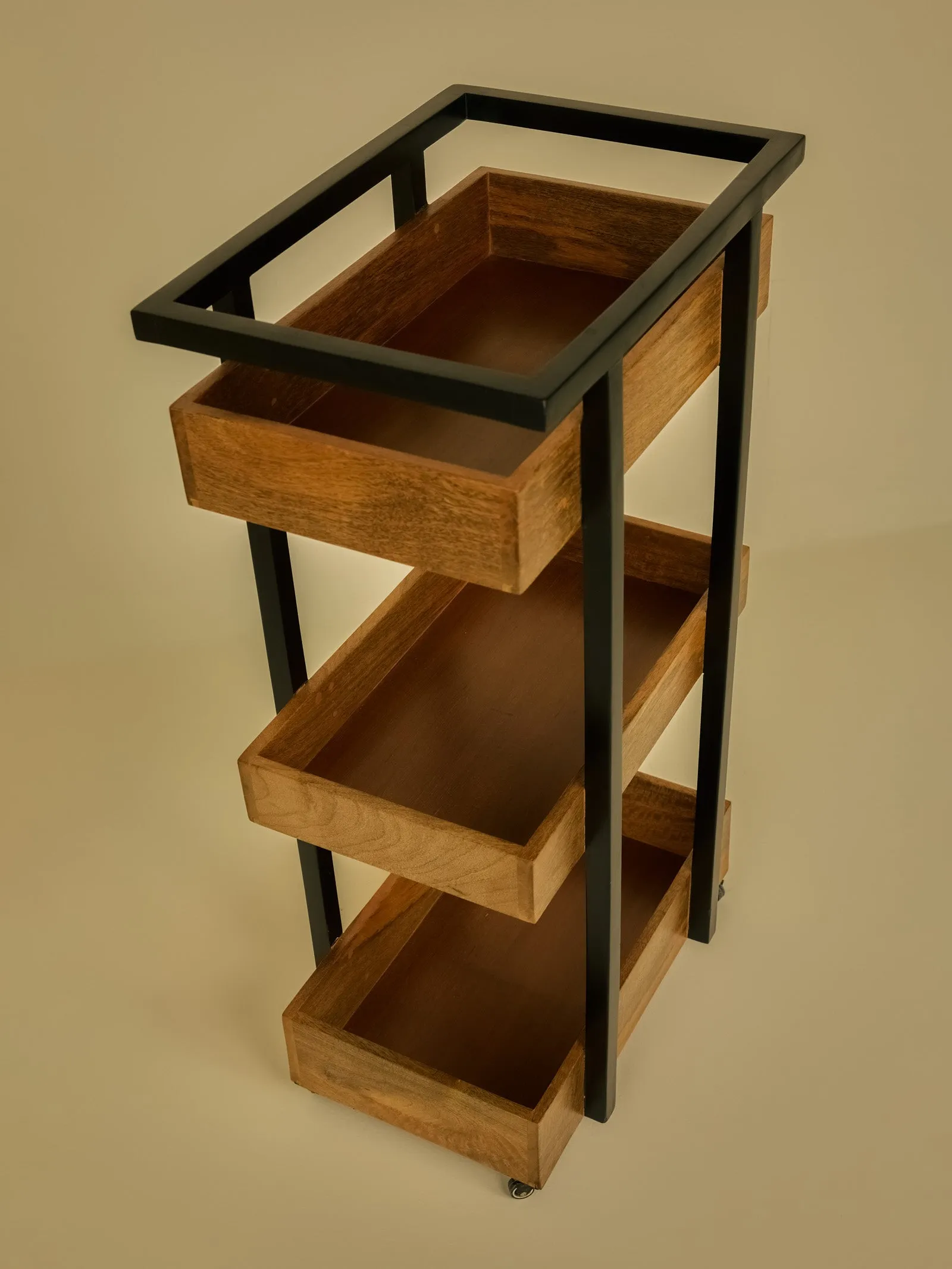 Eleanor Stand