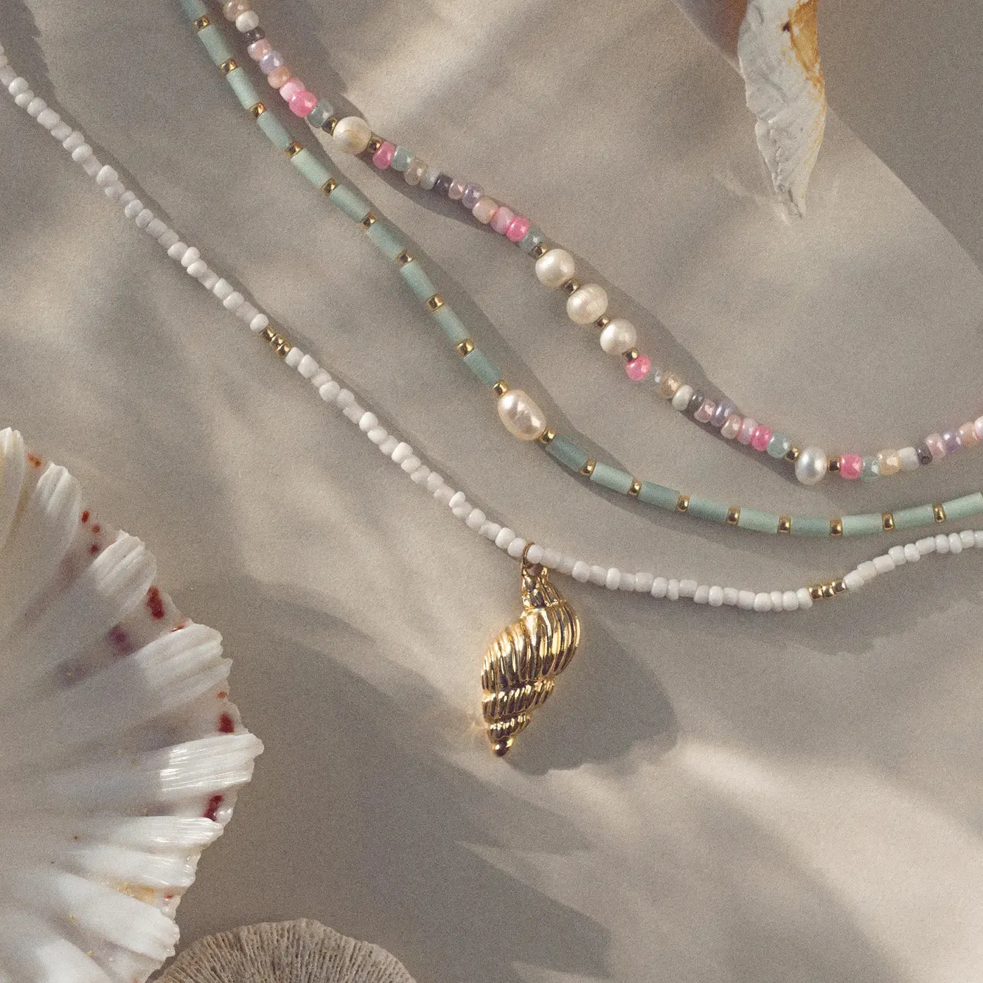Ellie - Sea Shell White Beads Necklace