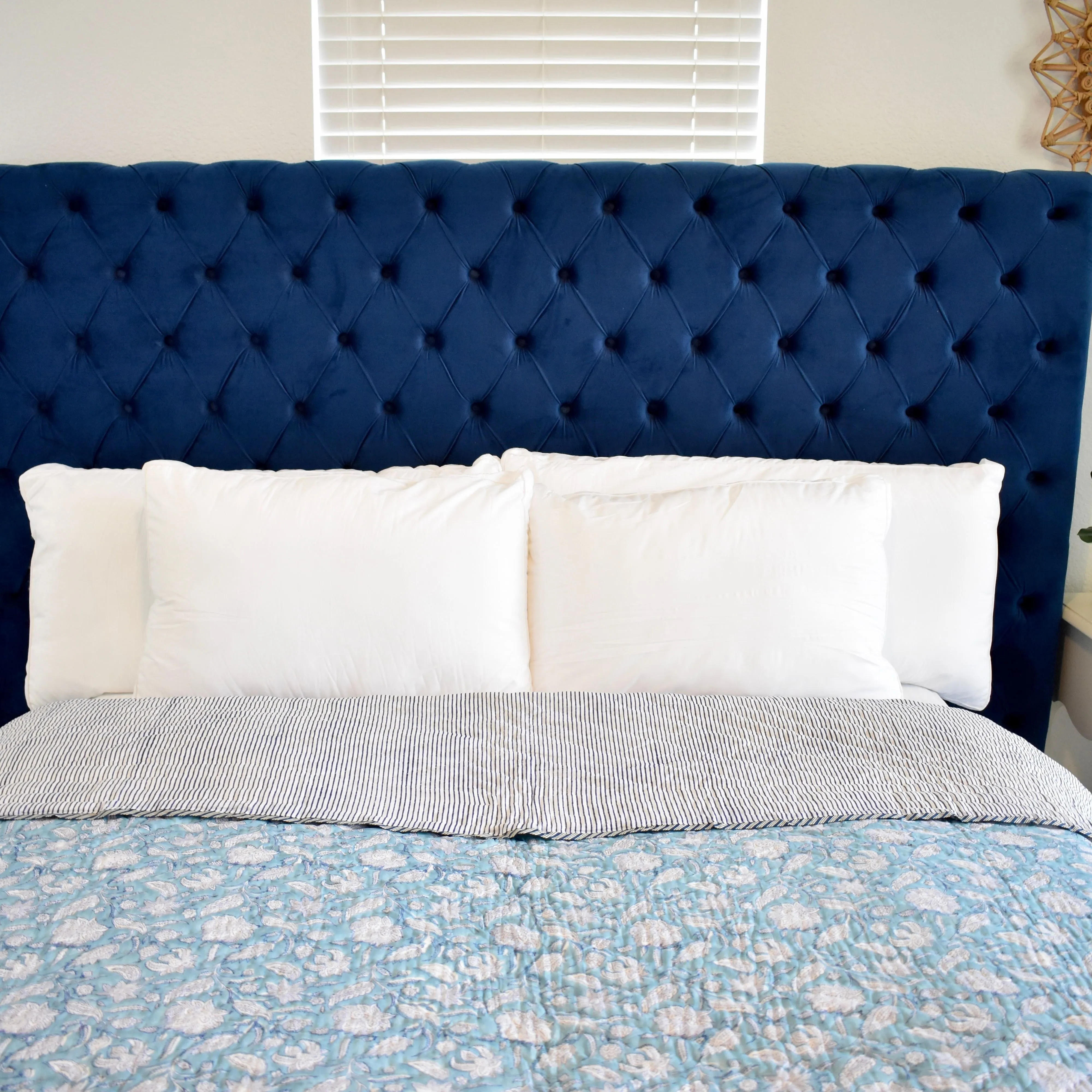 Handblock Printed Cotton Quilt - Blue (Queen)