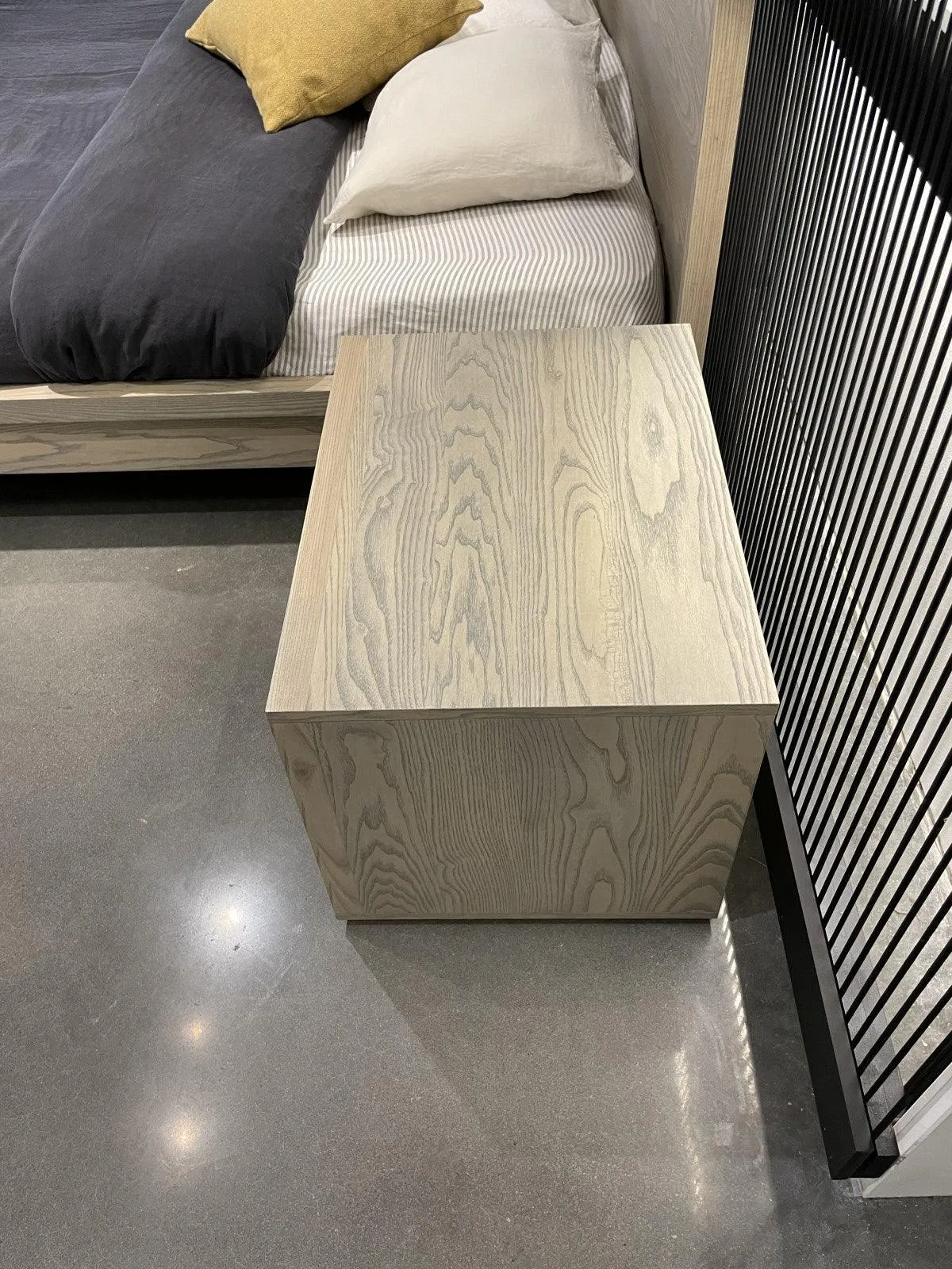 JACK 2 DRAWER NIGHTSTAND