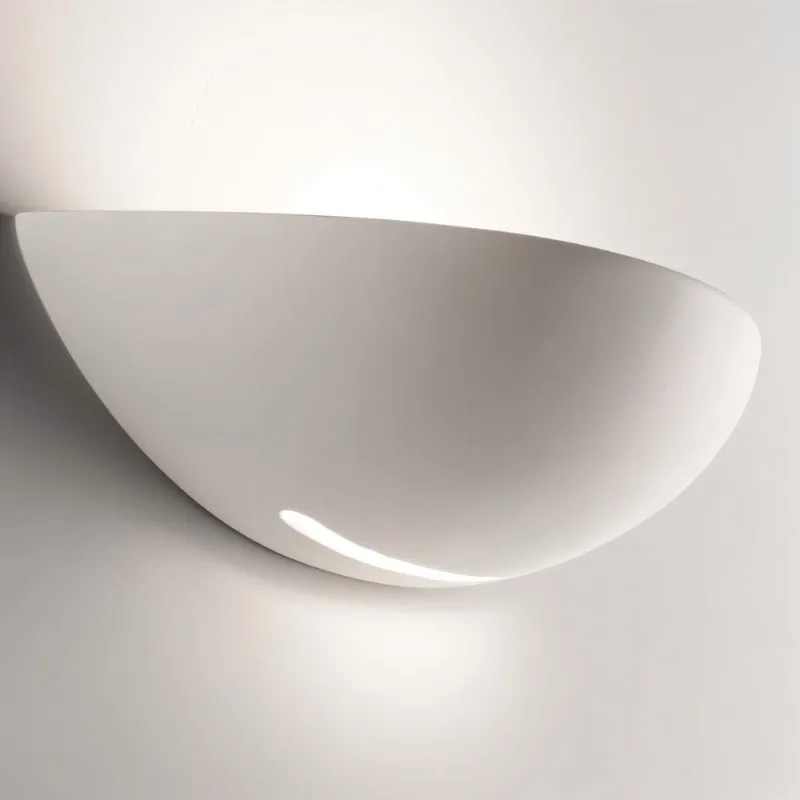 Luzia Wall Lamp