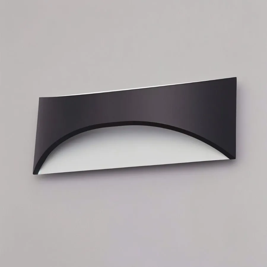 Moniro Outdoor Wall Light