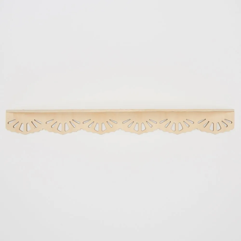 Scalloped Lacey Shelves