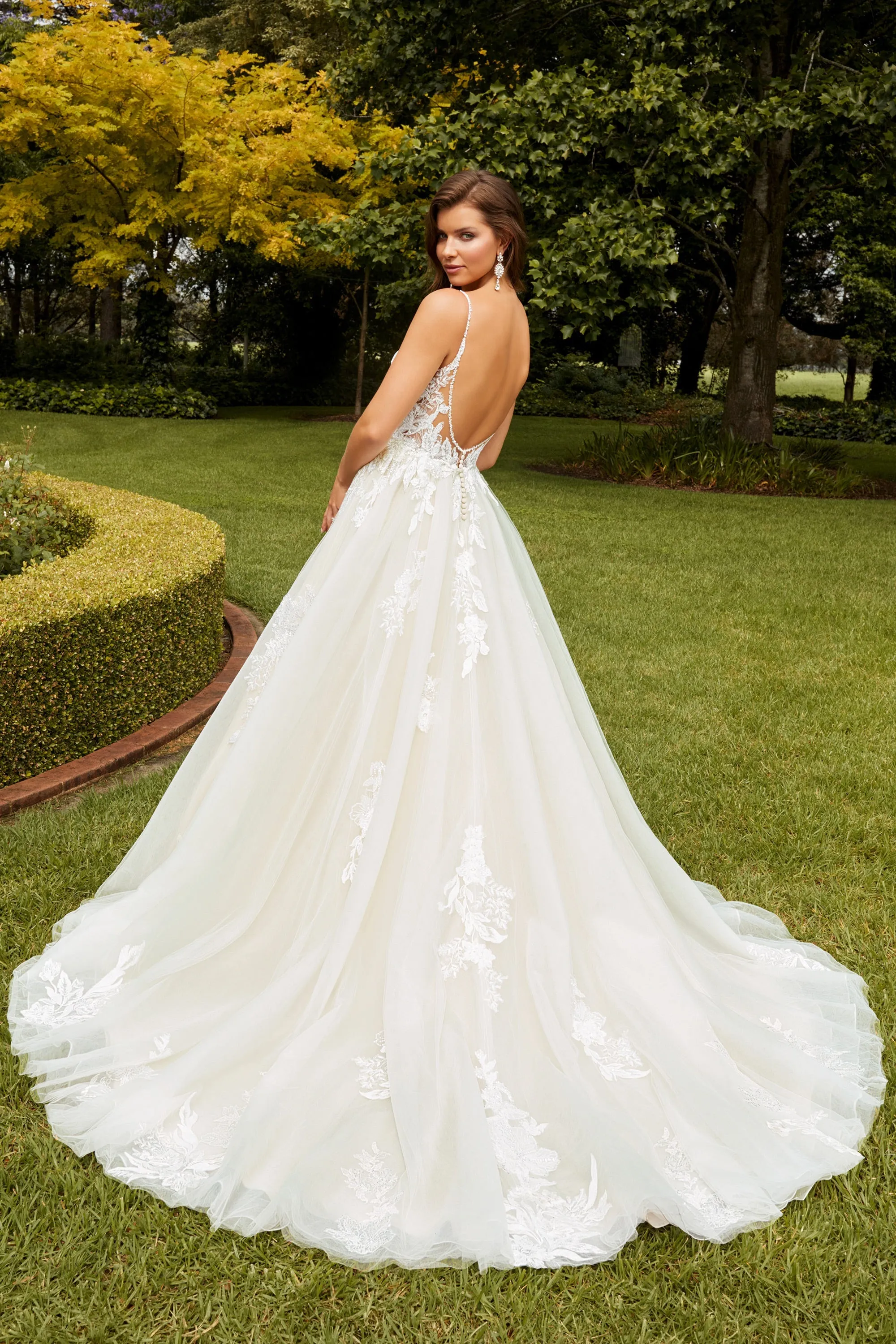 Sophia Tolli: Y22276 - Savannah