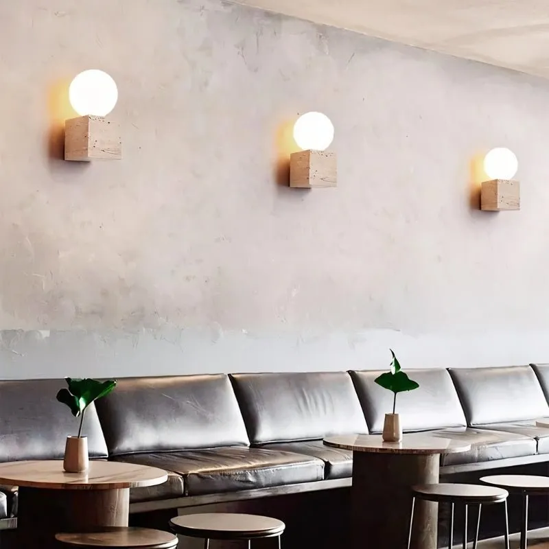 Spela Wall Lamp