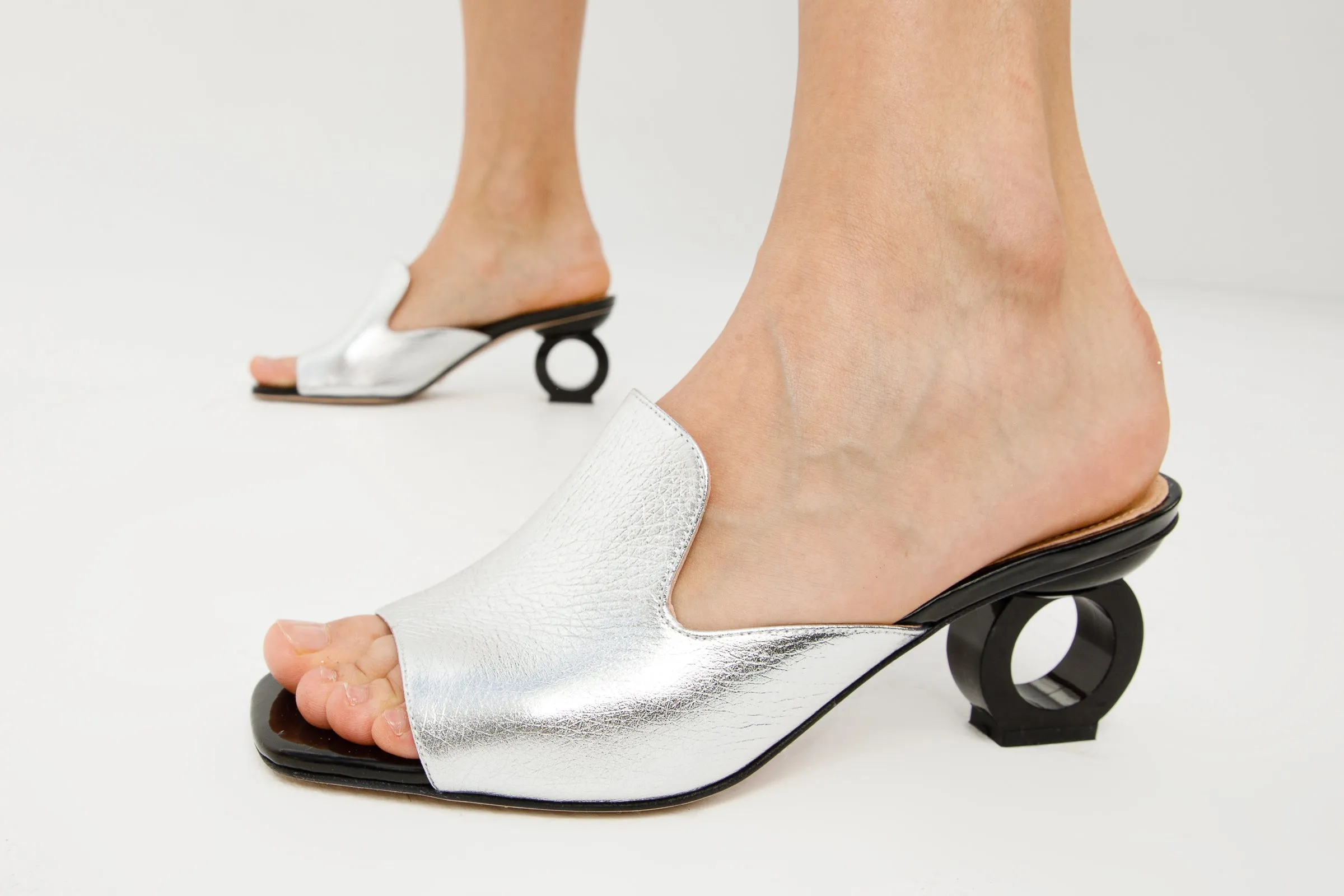 The Tory Silver Leather Women Sandal